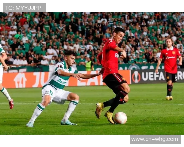 奥莫尼与埃因霍的精彩对决揭示足球战术与团队合作的重要性